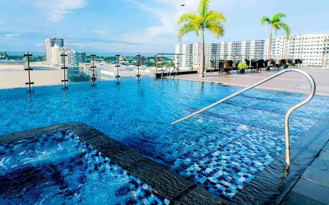 Convenient City Stay in Iloilo Business Park