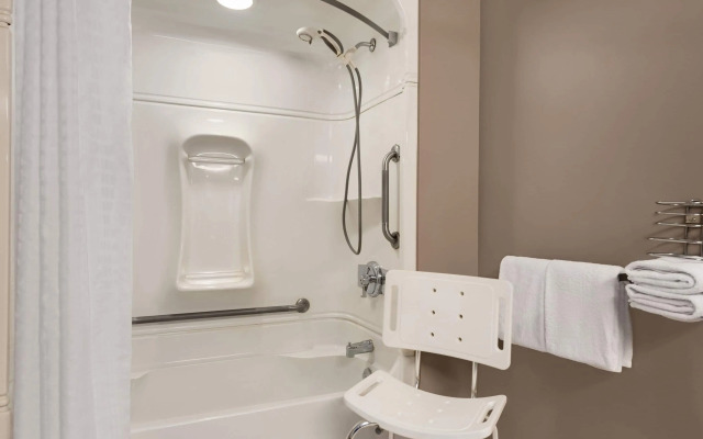 Royal Hotel Calgary, Trademark Collection by Wyndham
