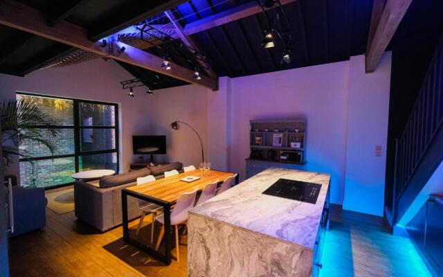 The Eden Warehouse - Gold Apartment, sleeps 5
