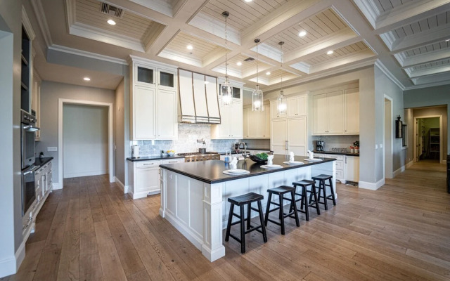 104th Mesa 5 Bedroom Home by RedAwning