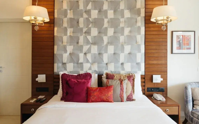 Acron Waterfront Resort