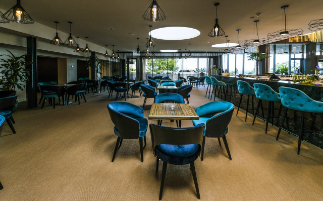 Grand Hotel Adriatic I