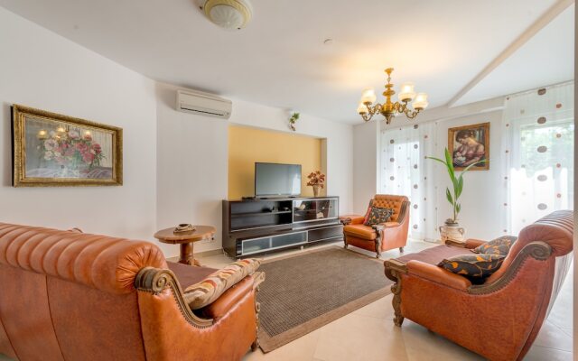 Apartments Mariot