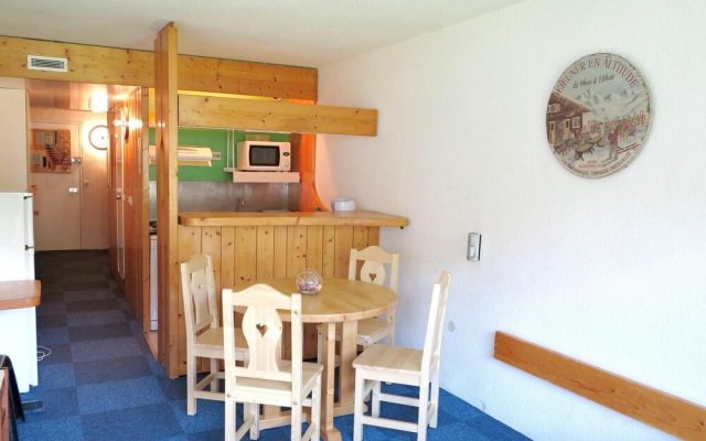 Studio In Bourg Saint Maurice With Wonderful Mountain View Balcony And Wifi 50 M From The Slopes