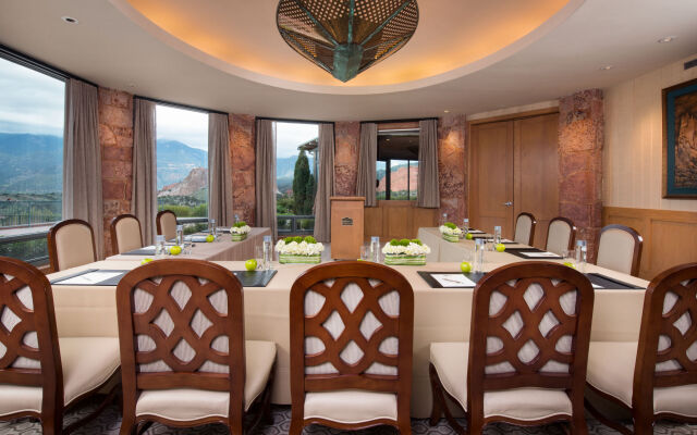 Garden of the Gods Resort and Club