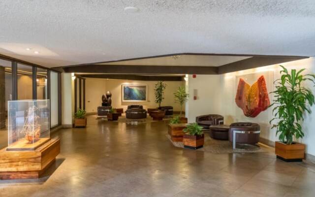 Discovery Bay Retreat