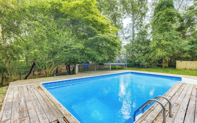 Hamptons Vacation Rental w/ Seasonal Pool!