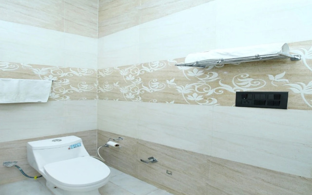 Northern Crown by OYO Rooms