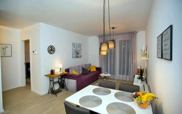 Apartment Sweet Daisy with parking