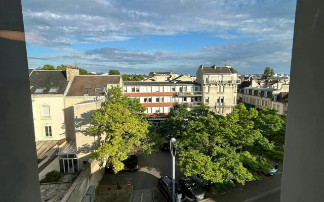 We Live In R - Duplex 503