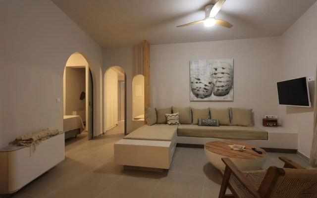 Captain's Pounda Suite