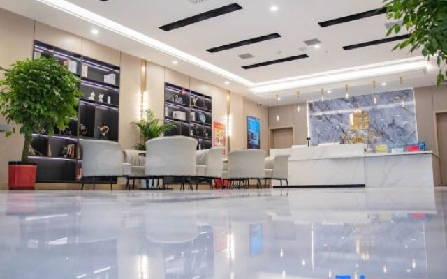 Yixiang Hotel (Yining Station Branch)