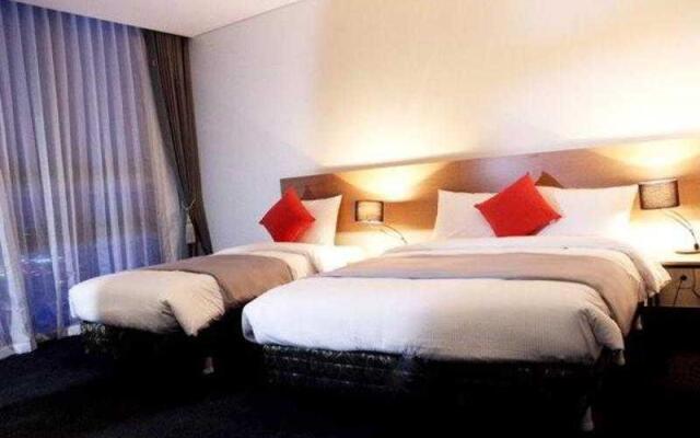 Stay 7 Centum Business