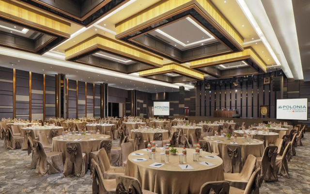 Le Polonia Hotel & Convention Medan