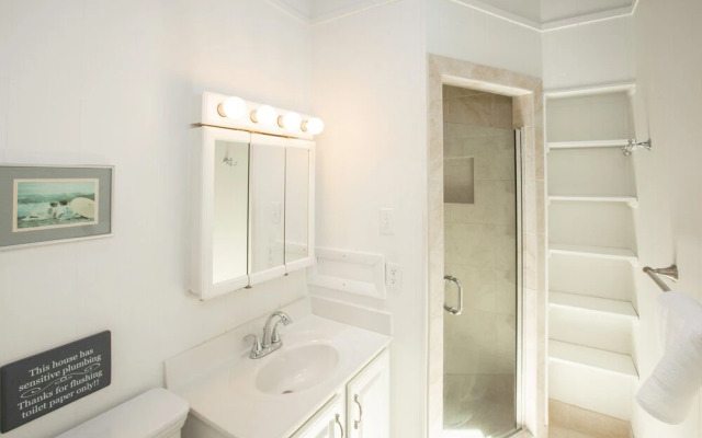 Hebb Tide - 5 Br Home