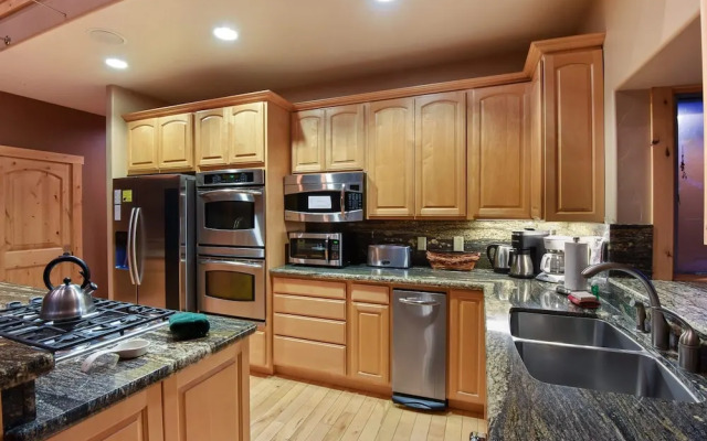 Skislope Sanctuary Close to Outdoor Activities