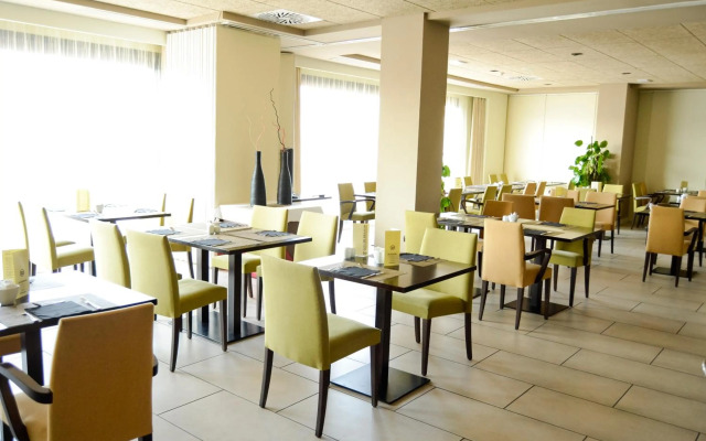 Hotel 525