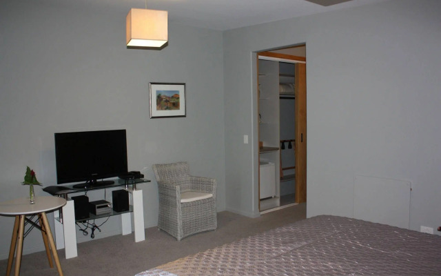 Redvale Ridge B&B
