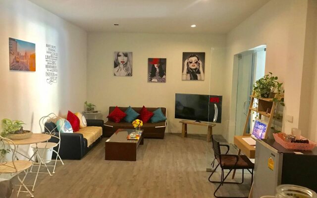Mr Travel Hostel