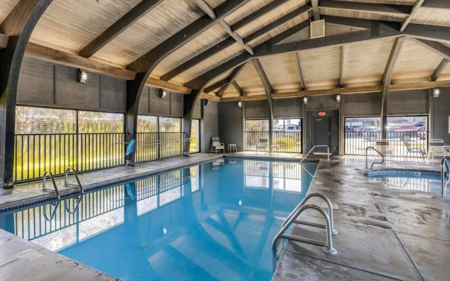 Windward Pointe 1002