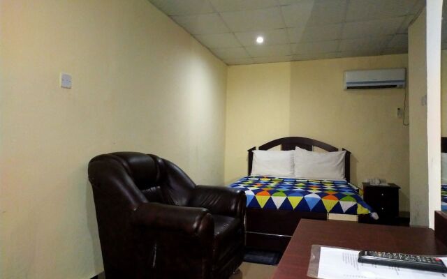 Rodze Hotel & Suites