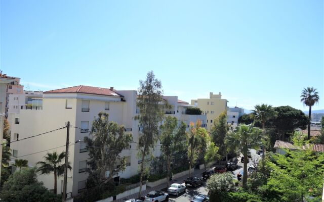 VANEAU Grand studio alexandre 3