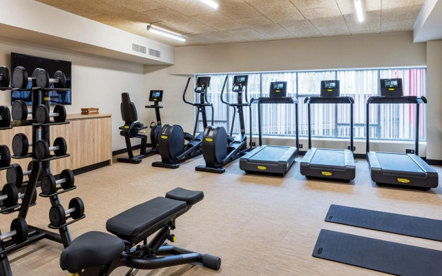 Courtyard by Marriott Paris Charles de Gaulle Central Airport