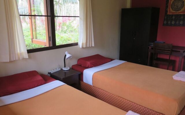 Manora Garden B & B