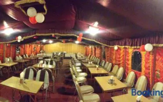 New Zenith Group of Houseboats