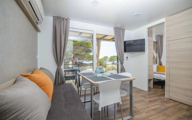 Medora Orbis Mobile Homes & Glamping