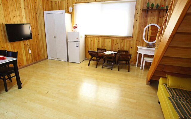 Yeosu Haeoreum Pension