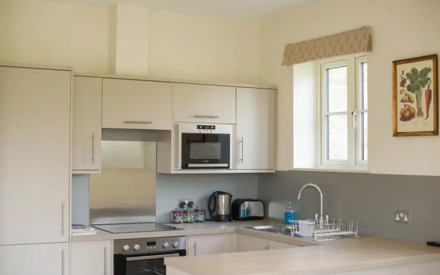 Cowdray Holiday Cottages
