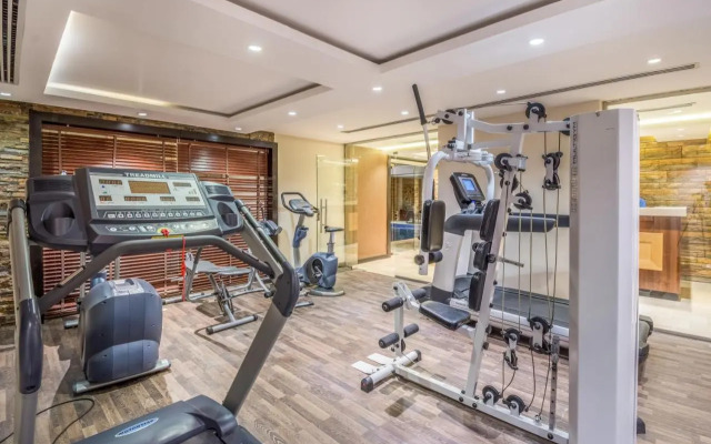 Grand Plaza Hotel - Takhasosi Riyadh