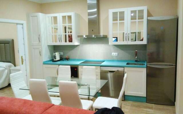 Apartment With 2 Bedrooms in Sevilla, With Wifi