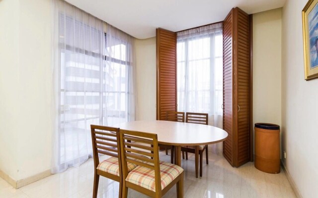 Classic 2BR in Changkat B. Bintang, KL Tower View