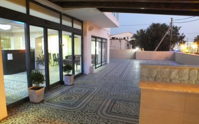 Tranquil Stay Near Beach by Sea N' Rent