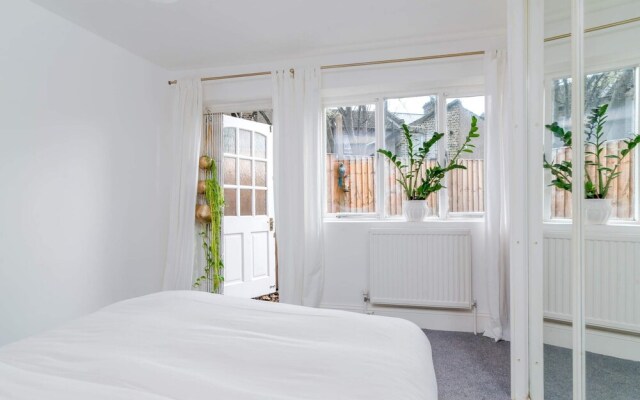 Bright Tranquil 1 Bed Flat in Peckham