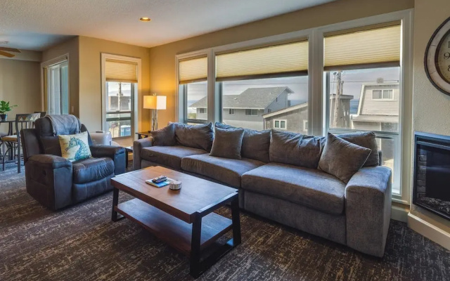 Rockaway Beach Vacation Rental Near Beach Access!