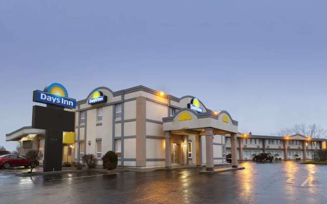 Days Inn by Wyndham Brockville