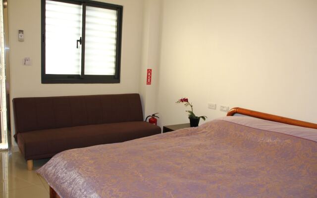 Howj Hostel