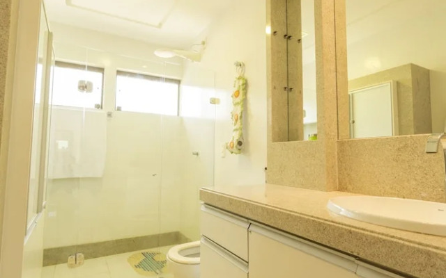 Vila com 4 Casas na Praia de Cotovelo