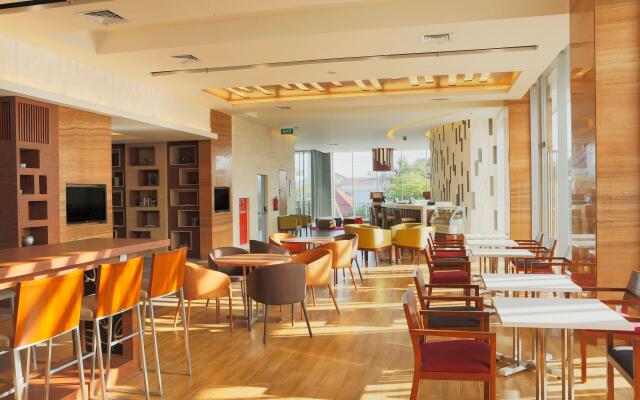 Holiday Inn Express Semarang Simpang Lima by IHG