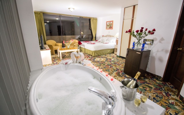 Stanford Suites Hotel