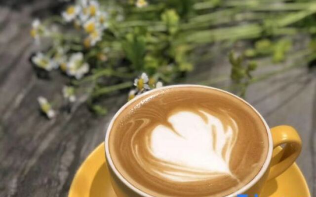 Xiadou Hotel (Nanning Nanhu Square Metro Station Store)