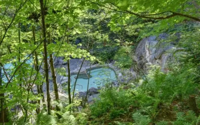 Elysium Les Eaux