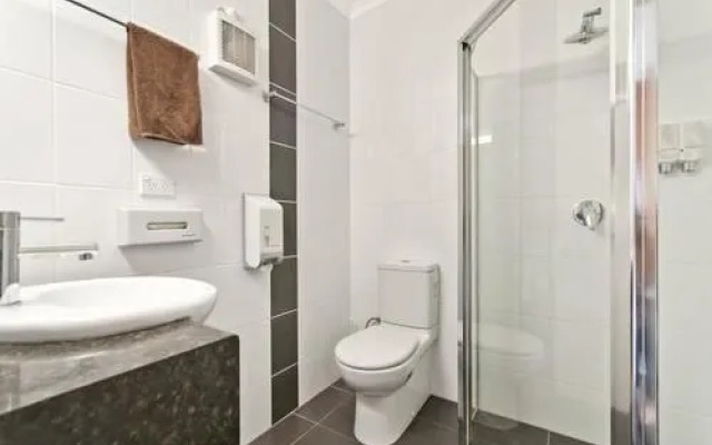 William Dutton Motel Portland