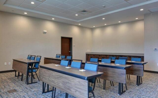 Hampton Inn & Suites Middleburg