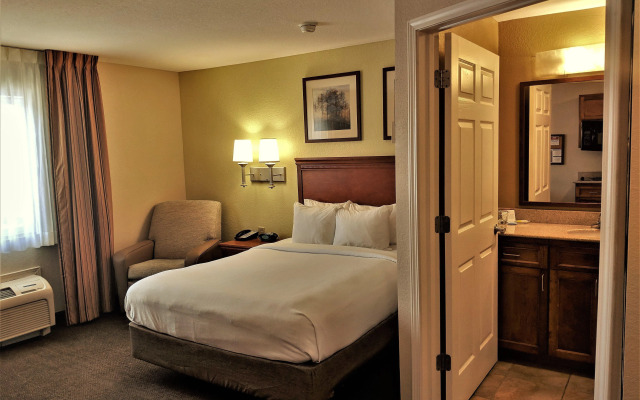 Candlewood Suites Macon by IHG