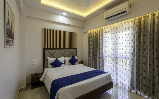 StayBird Divine Suites Business Hotel