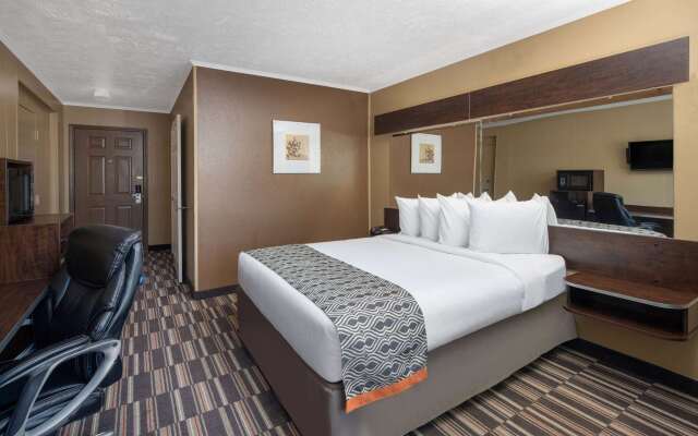 Microtel Inn & Suites by Wyndham Columbia/Fort Jackson N